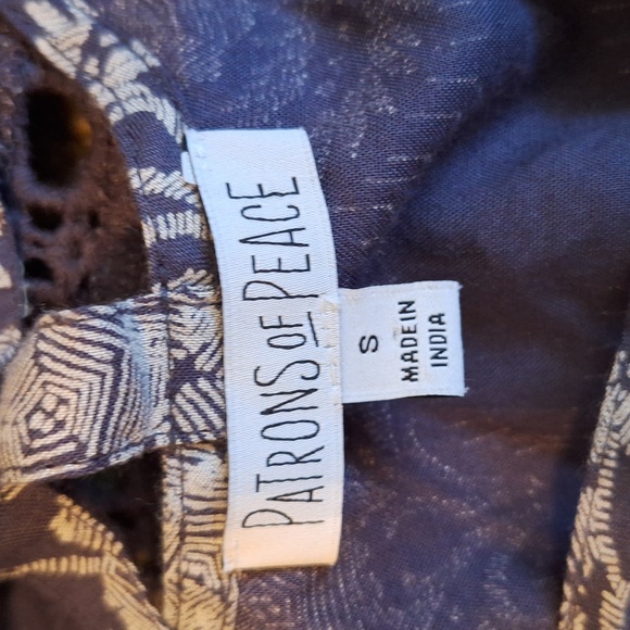 Patrons of Peace Navy with Bell Sleeves. Size Small - Picture 10 of 13